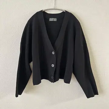 uncrave 밀라노리브 니트 숏 가디건