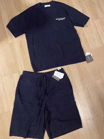 젤라또피케 옴 워셔블 스무디 풀오버 & 하프 팬츠