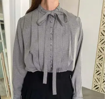 거의 미사용 아메리 UND HOUNDSTOOTH BOWTIE BLOUSE