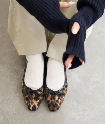 [ LE TALON ] 프렌치 스퀘어 발레