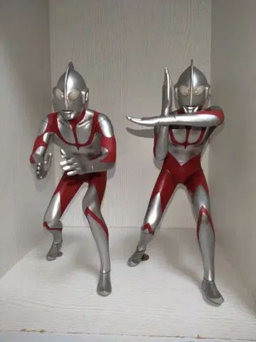 CCP 신 울트라맨 2체