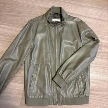 Calvin Klein 올리브 그린 가죽 자켓
