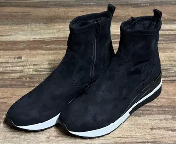 REZOY 블랙 스웨이드 숏부츠