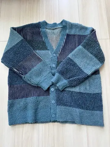 안티카 배색 패턴 가디건