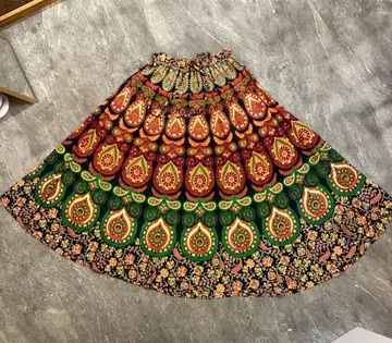 페이즐리 무늬 플레어 스커트