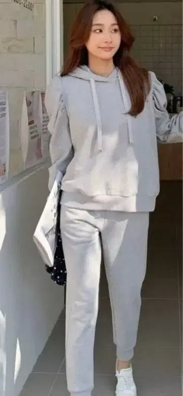 BIRTHDAYBASH 퍼프 슬리브 셋업 미사용 새상품 L