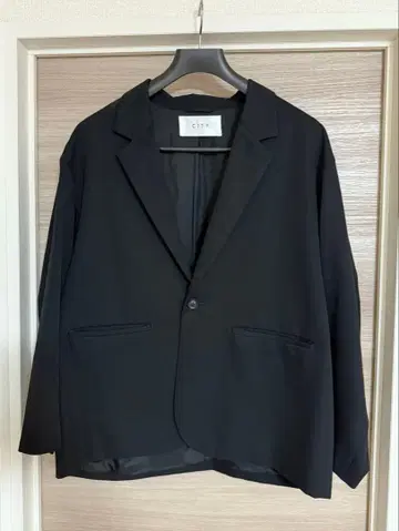 STUDIOUS CITY (스튜디우스 시티)