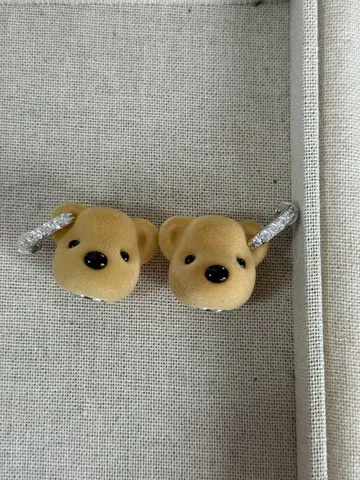 YVMIN 곰 헤드 벨벳 귀걸이