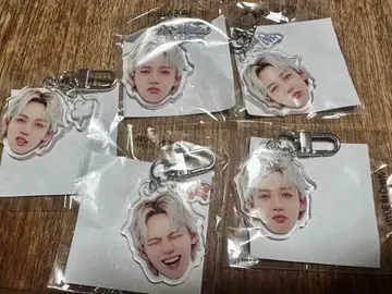 TREASURE  아크링 키링