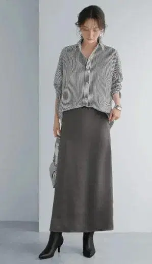 다크 그레이 타이트 롱 스커트