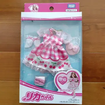 리카짱 옷 갈아입기 의류 체리 패턴