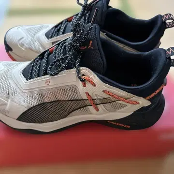 PUMA SEASONS 스니커즈 화이트/블랙/오렌지