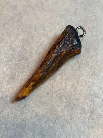 사슴 뿔 목걸이 부품 화석풍 페인트