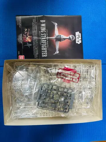 B-Wing Starfighter 1/72 반다이 미조립