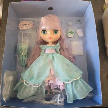 네오 브라이스 오로라 안피트리테 결품 없음