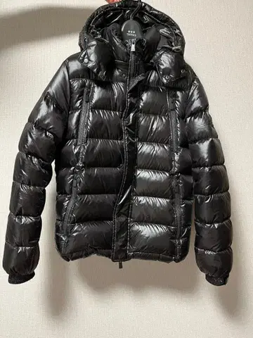 타트라스 TATRAS 블랙 다운 자켓 탈부착 후드 부착 02