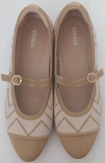 VIVAIA 플랫슈즈 사이즈 24cm