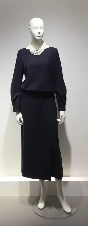 띠어리 럭스 랩스커트풍 와이드 팬츠 셋업 네이비 40