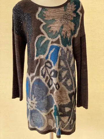 히로코 코시노 튜닉