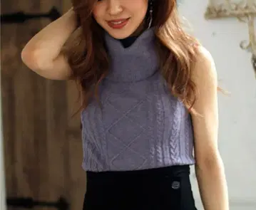 립 서비스 터틀넥 슬리브리스 리브 니트 F 퍼플