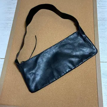 KAYNA 블랙 가죽 숄더백