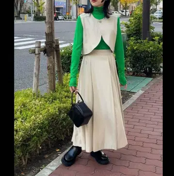 KBF 백 오픈 세퍼레이트 원피스