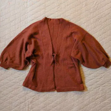 새상품급 한텐 주황색 벌룬 소매 겉옷 니트 소재 프론트 오픈