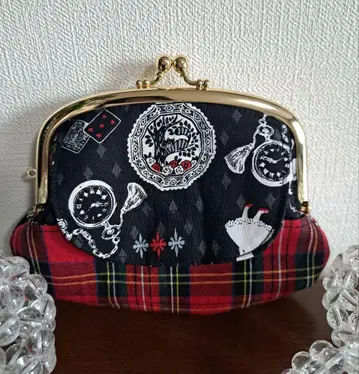 B 체크 절개 앨리스 패턴 미니 모자 가마구치 지갑