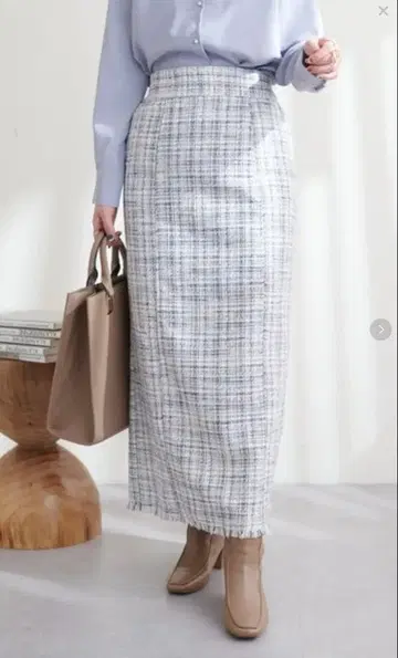 내추럴 꾸뛰르 체크 트위드 롱 스커트