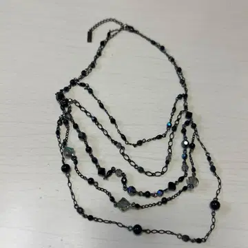 안나수이 목걸이