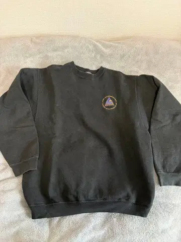 블랙 맨투맨 L 사이즈