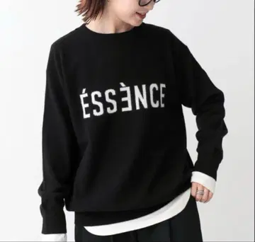 [ 새상품급 ] 스픽 앤 스팬 ESSENCE 로고 니트 울 크루넥