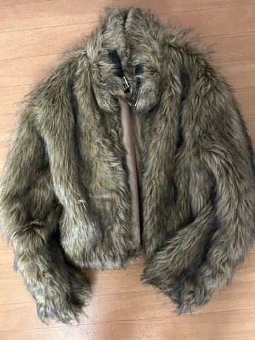 ARGUECULTURE의 퍼 다운 자켓