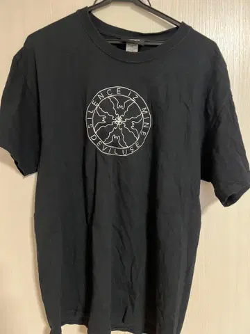 Deviluse SiM 콜라보T셔츠