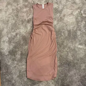 슬리브리스 롱 원피스 룰루레몬