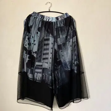 [새상품급] 도시 풍경 프린트 롱 스카초 와이드 팬츠 튤 포함