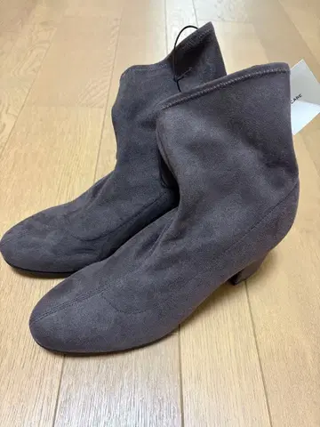 [ 미사용 ] 유니클로 스트레치 숏부츠 다크 브라운 24.5