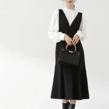 프로포션 바디 드레싱 머메이드 V넥 점프 스커트