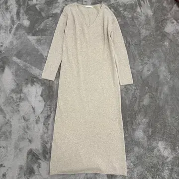 GALERIE VIE 멜란지 베이지 V넥 울 긴팔 니트 원피스