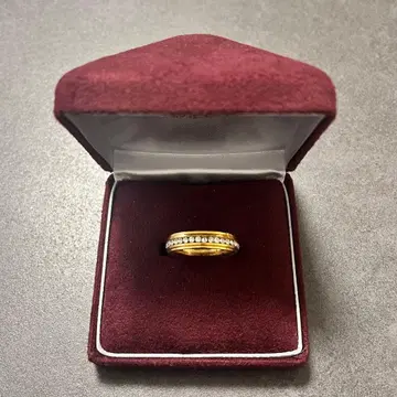 유품 정리 반지 액세서리 금 보석 반짝반짝 반지