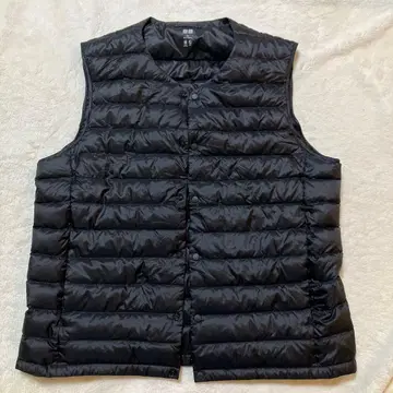 UNIQLO 유니클로 울트라 라이트 다운 컴팩트 V넥 베스트 XL 블랙