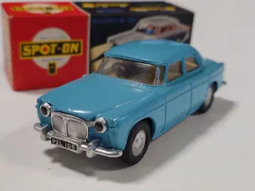 SPOT - ON 157/SL ROVER 3 LITRE MODEL
