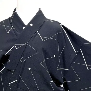 코몬 기하학 패턴 모노톤 블랙 베이스 멋스러운 사각 기모노 036k