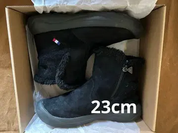 퍼 달린 블랙 스웨이드 숏부츠