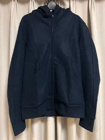 KAZUYUKI KUMAGAI 울 캐시미어 네이비 풀 집업 후드티