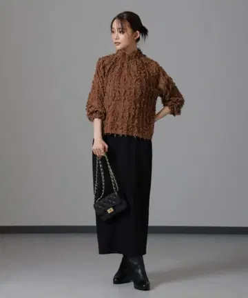 NANO universe 자카드 컷 상의