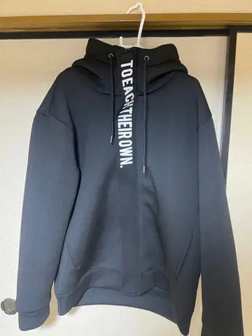 TO EACH THEIR OWN 블랙 후드 후드티