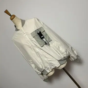 화이트 나일론 자켓 풀 집업 M 사이즈
