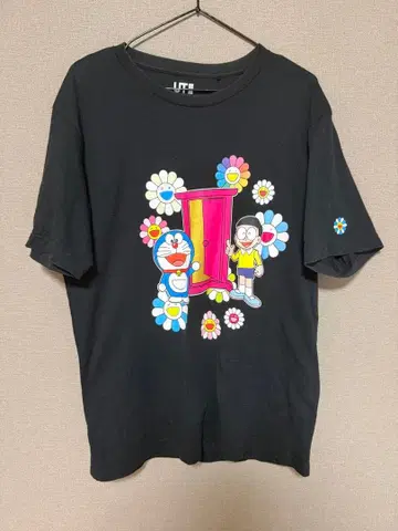 UT 유니클로 무라카미 다카시 도라에몽 콜라보 T셔츠 XL 사이즈 블랙