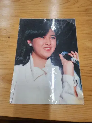 키쿠치 모모코 책받침